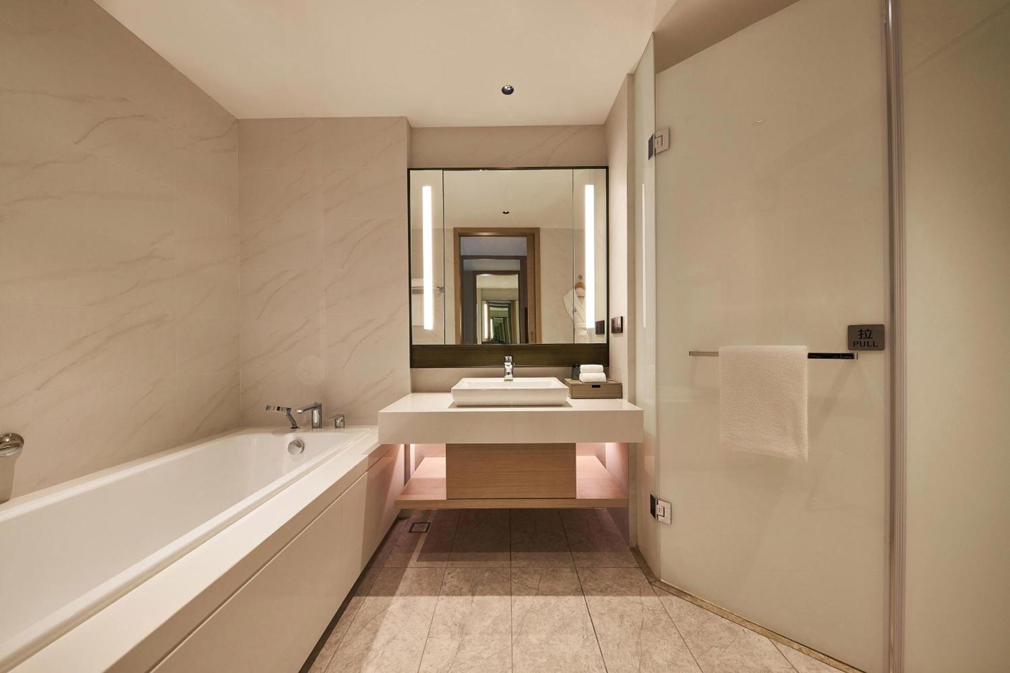 Four Points By Sheraton Gia Hưng Ngoại thất bức ảnh