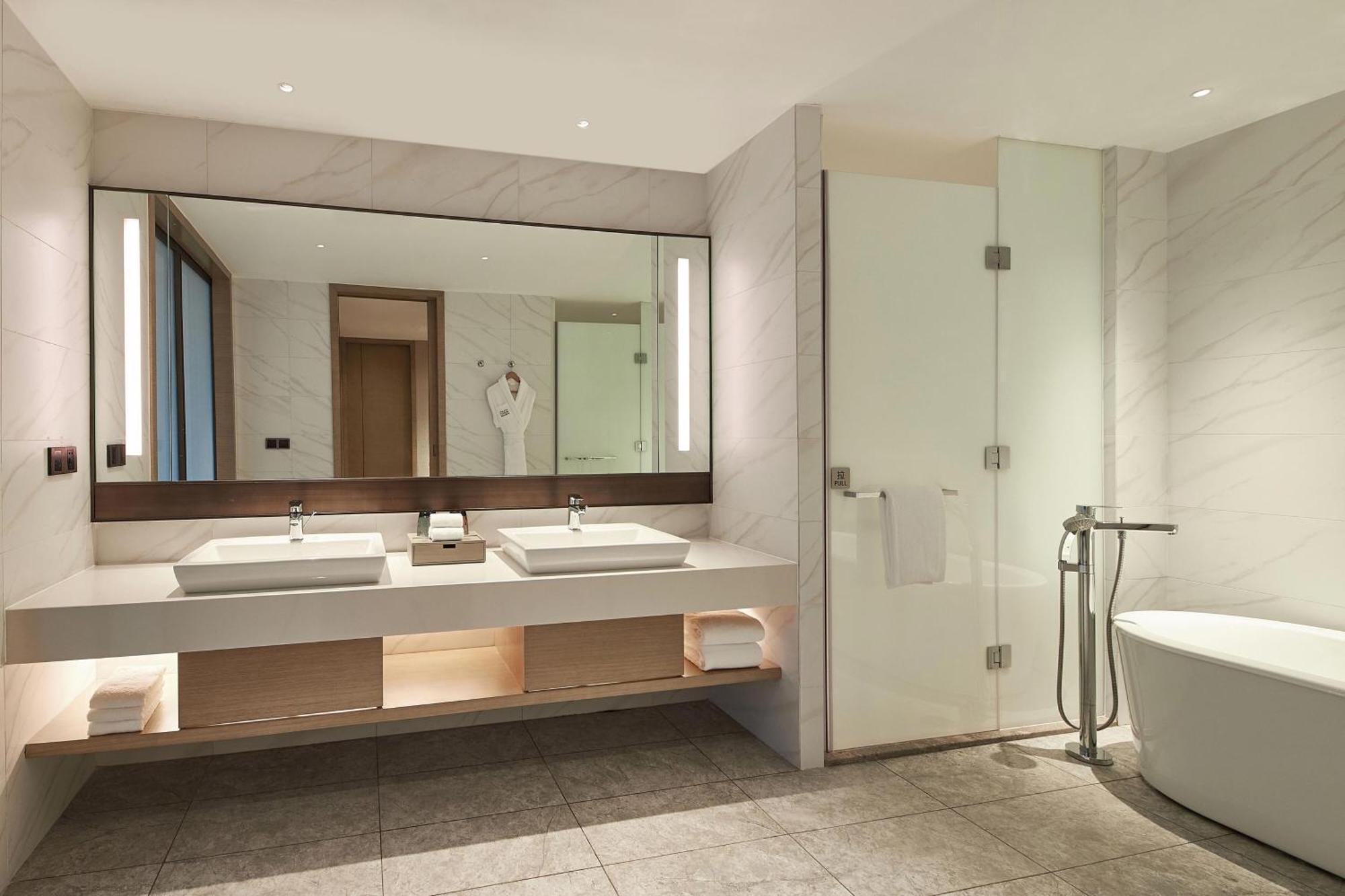 Four Points By Sheraton Gia Hưng Ngoại thất bức ảnh