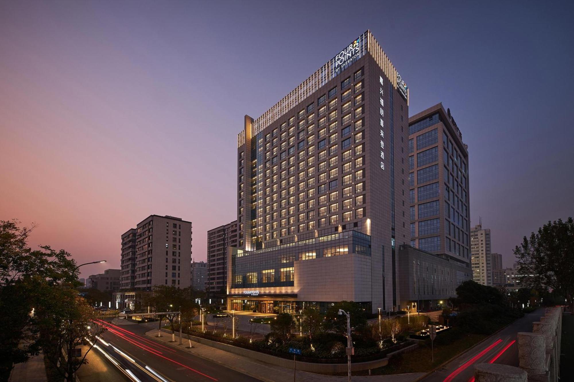 Four Points By Sheraton Gia Hưng Ngoại thất bức ảnh